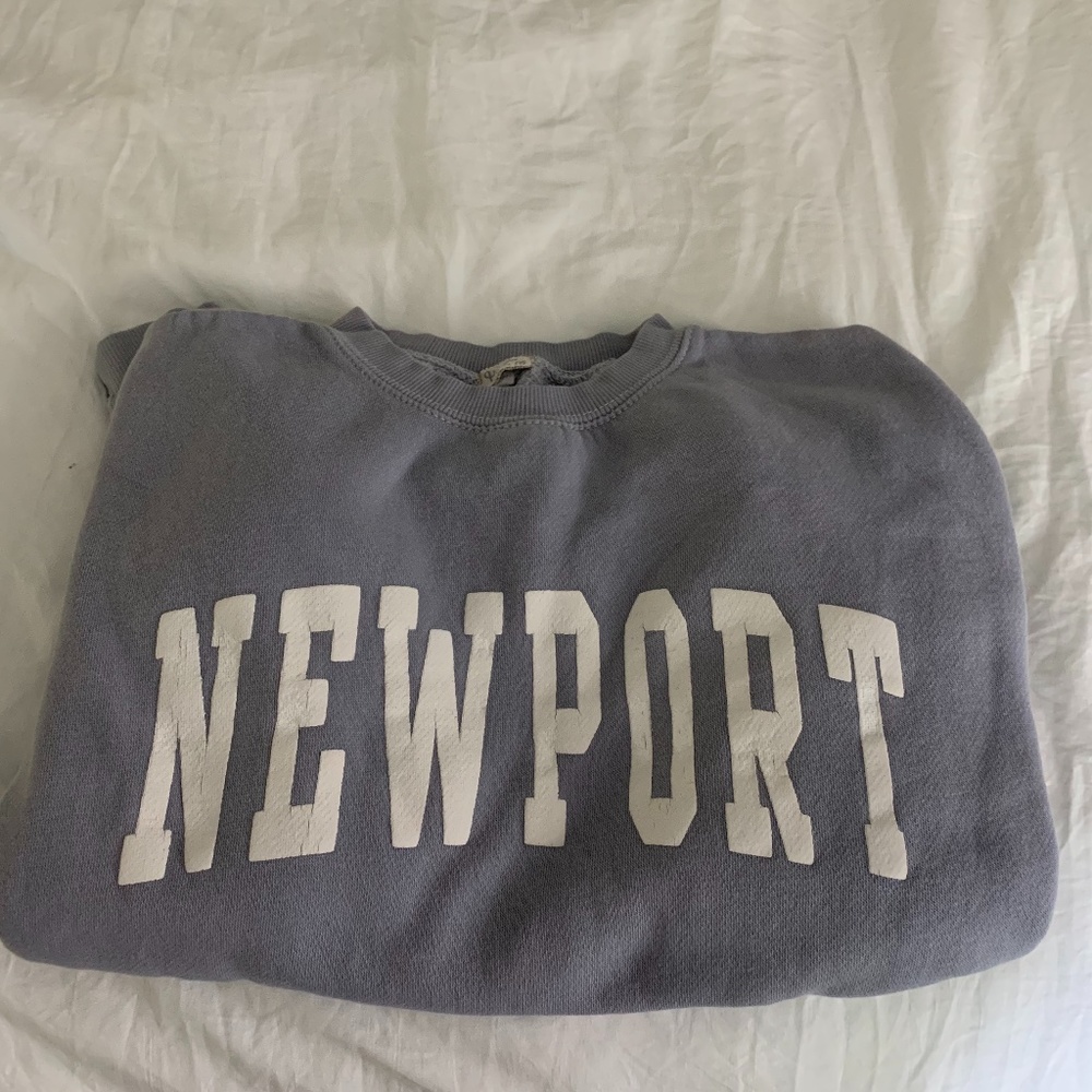 BRANDY MELVILLE SWEATSHIRT